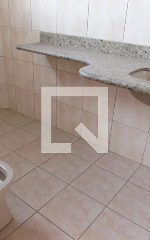 Apartamento para alugar com 254m², 4 quartos e 4 vagasBanheiro da Suíte 1