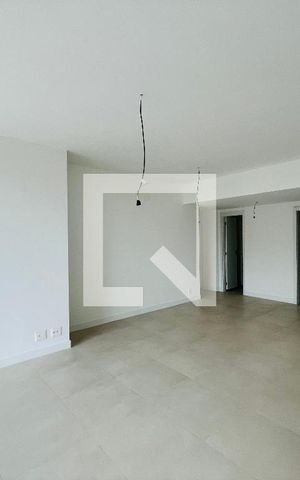 Apartamento à venda com 155m², 3 quartos e 1 vaga Apartamento à venda com 155m², 3 quartos e 1 vagaSala