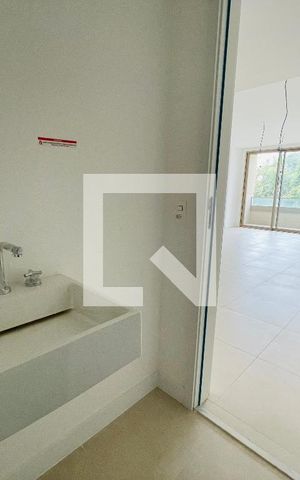 Apartamento à venda com 155m², 3 quartos e 1 vaga Apartamento à venda com 155m², 3 quartos e 1 vagaLavabo