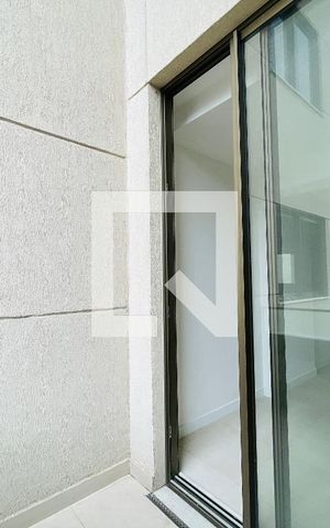 Apartamento à venda com 155m², 3 quartos e 1 vaga Apartamento à venda com 155m², 3 quartos e 1 vagaVaranda Quarto Suíte 1