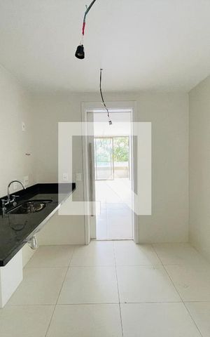 Apartamento à venda com 155m², 3 quartos e 1 vaga Apartamento à venda com 155m², 3 quartos e 1 vagaCozinha
