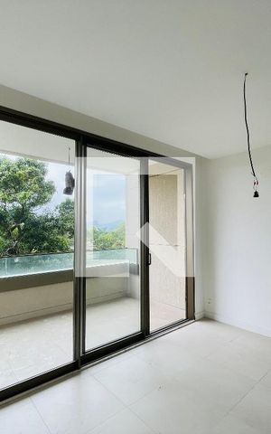 Apartamento à venda com 155m², 3 quartos e 1 vaga Apartamento à venda com 155m², 3 quartos e 1 vagaSala