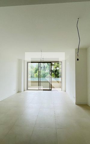Apartamento à venda com 155m², 3 quartos e 1 vaga Apartamento à venda com 155m², 3 quartos e 1 vagaSala