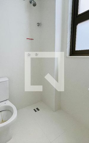 Apartamento à venda com 155m², 3 quartos e 1 vaga Apartamento à venda com 155m², 3 quartos e 1 vagaBanheiro de Serviço