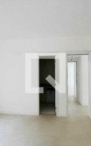 Apartamento à venda com 155m², 3 quartos e 1 vaga Apartamento à venda com 155m², 3 quartos e 1 vagaQuarto Suíte 2