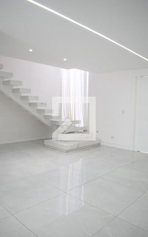 Casa para alugar com 145m², 3 quartos e 2 vagasSala