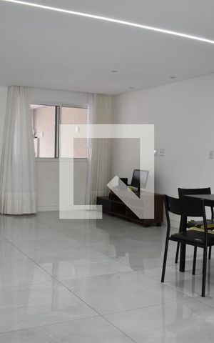 Casa para alugar com 145m², 3 quartos e 2 vagasSala