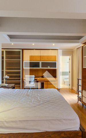Apartamento à venda com 300m², 3 quartos e 4 vagasSuíte