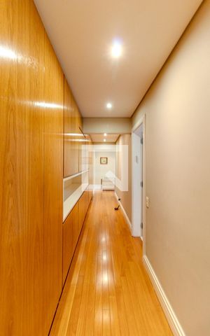Apartamento à venda com 300m², 3 quartos e 4 vagasCorredor