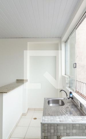 Apartamento para alugar com 55m², 2 quartos e sem vagaCozinha e Área de Serviço