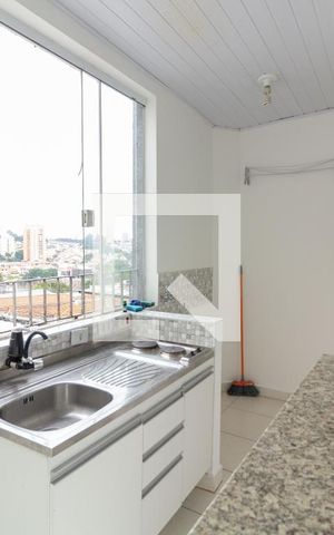 Apartamento para alugar com 55m², 2 quartos e sem vagaCozinha e Área de Serviço