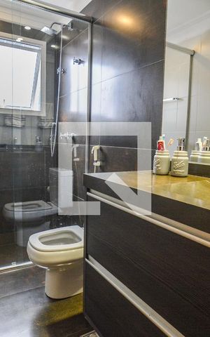 Apartamento à venda com 120m², 2 quartos e 3 vagasBanheiro da Suíte 1