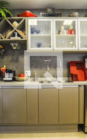 Apartamento à venda com 120m², 2 quartos e 3 vagasCozinha
