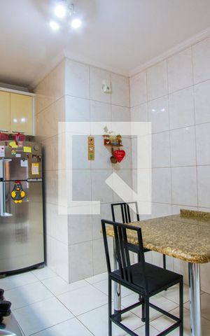 Casa à venda com 177m², 2 quartos e 3 vagas Casa à venda com 177m², 2 quartos e 3 vagasCozinha