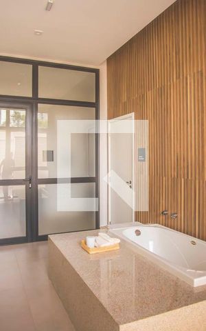 Apartamento para alugar com 47m², 2 quartos e sem vaga Apartamento para alugar com 47m², 2 quartos e sem vagaÁrea de Serviço
