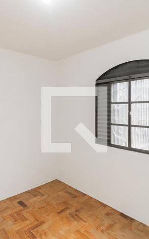 Casa à venda com 80m², 2 quartos e 2 vagas Casa à venda com 80m², 2 quartos e 2 vagasQuarto 2