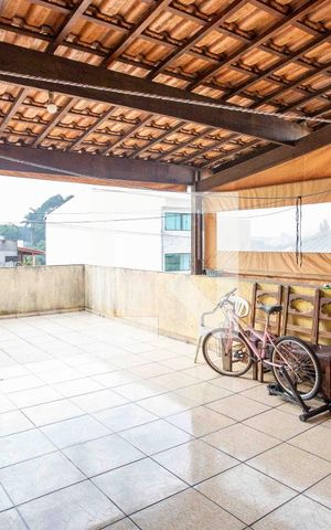 Casa à venda com 120m², 3 quartos e 3 vagasVaranda 2