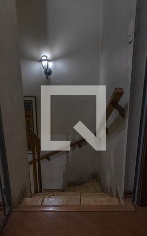 Casa à venda com 148m², 4 quartos e 2 vagas Casa à venda com 148m², 4 quartos e 2 vagasAcesso para os pisos