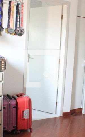 Casa à venda com 270m², 3 quartos e 4 vagasSuíte 2