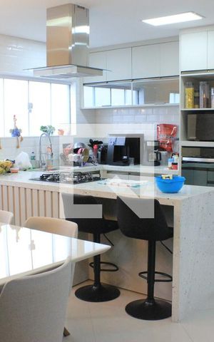 Casa à venda com 270m², 3 quartos e 4 vagasCozinha
