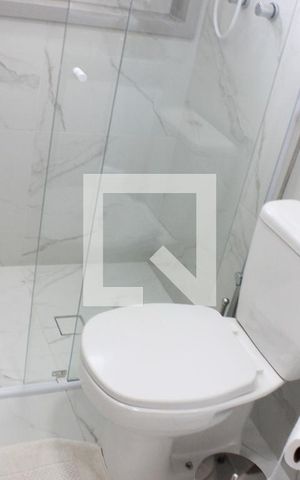 Casa à venda com 270m², 3 quartos e 4 vagasBanheiro da Suíte 2