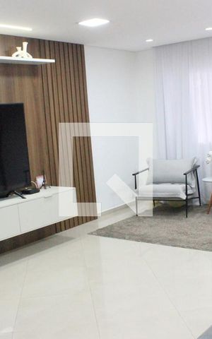 Casa à venda com 270m², 3 quartos e 4 vagasSala