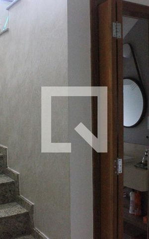 Casa à venda com 270m², 3 quartos e 4 vagasRol do lavabo da sala