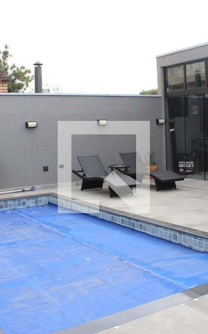 Casa à venda com 270m², 3 quartos e 4 vagasPiscina