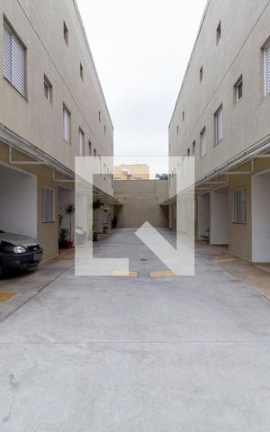 Casa de condomínio para alugar com 75m², 2 quartos e 1 vaga Casa de condomínio para alugar com 75m², 2 quartos e 1 vagaÁrea Comum