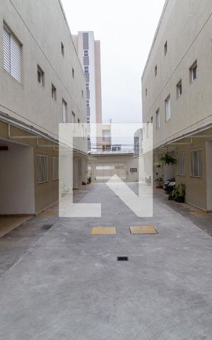 Casa de condomínio para alugar com 75m², 2 quartos e 1 vaga Casa de condomínio para alugar com 75m², 2 quartos e 1 vagaÁrea Comum
