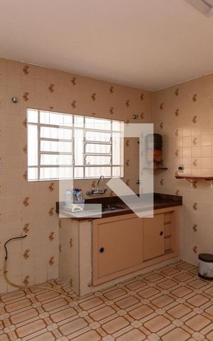 Casa para alugar com 80m², 3 quartos e 2 vagas Casa para alugar com 80m², 3 quartos e 2 vagasCozinha