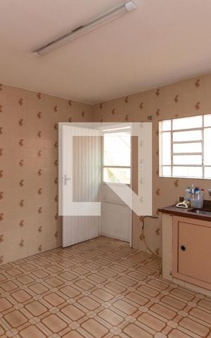 Casa para alugar com 80m², 3 quartos e 2 vagas Casa para alugar com 80m², 3 quartos e 2 vagasCozinha