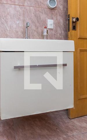 Apartamento para alugar com 39m², 1 quarto e sem vaga Apartamento para alugar com 39m², 1 quarto e sem vagaBanheiro