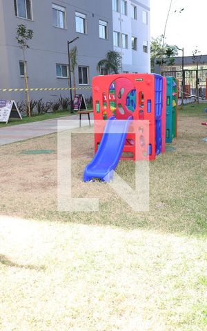 Apartamento à venda com 42m², 2 quartos e sem vagaÁrea comum - Playground
