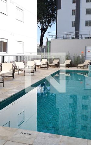 Apartamento à venda com 42m², 2 quartos e sem vagaÁrea comum - Piscina