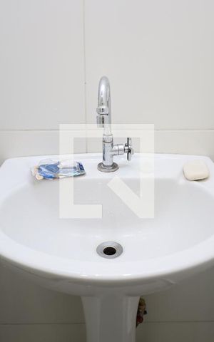 Apartamento à venda com 42m², 2 quartos e sem vagaBanheiro