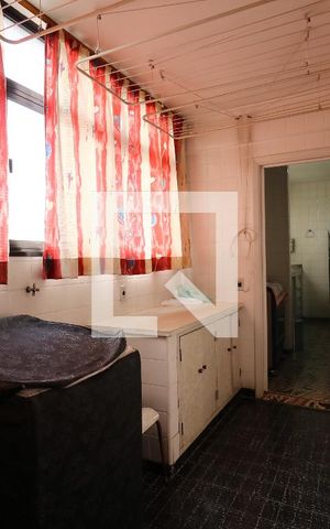 Apartamento à venda com 162m², 3 quartos e 1 vagaÁrea de Serviço