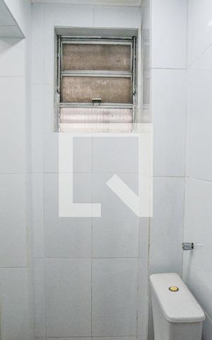 Apartamento para alugar com 49m², 2 quartos e sem vagaBanheiro