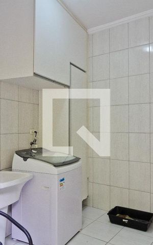 Casa à venda com 188m², 4 quartos e 4 vagas Casa à venda com 188m², 4 quartos e 4 vagasÁrea de Serviço