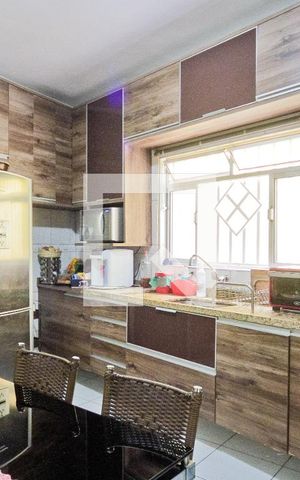 Casa à venda com 188m², 4 quartos e 4 vagas Casa à venda com 188m², 4 quartos e 4 vagasCozinha