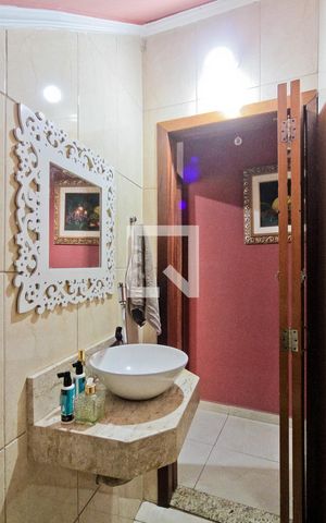 Casa à venda com 188m², 4 quartos e 4 vagas Casa à venda com 188m², 4 quartos e 4 vagasLavabo