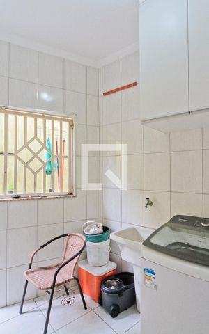 Casa à venda com 188m², 4 quartos e 4 vagas Casa à venda com 188m², 4 quartos e 4 vagasÁrea de Serviço