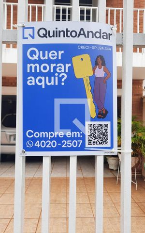 Casa à venda com 220m², 3 quartos e 3 vagas Casa à venda com 220m², 3 quartos e 3 vagasPlaquinha