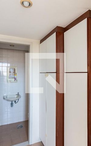 Apartamento à venda com 176m², 4 quartos e 2 vagasQuarto de Serviço