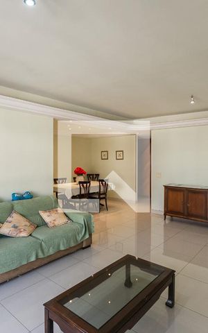 Apartamento à venda com 176m², 4 quartos e 2 vagasSala