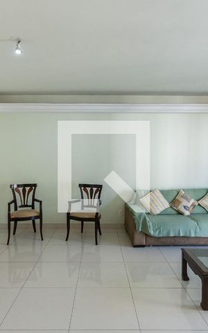 Apartamento à venda com 176m², 4 quartos e 2 vagasSala