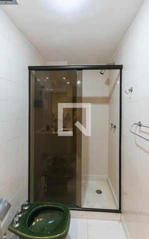 Apartamento à venda com 176m², 4 quartos e 2 vagasBanheiro