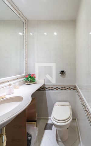 Apartamento à venda com 176m², 4 quartos e 2 vagasLavabo
