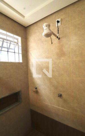 Casa para alugar com 223m², 3 quartos e 4 vagas Casa para alugar com 223m², 3 quartos e 4 vagasBanheiro 1