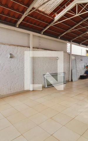 Casa para alugar com 223m², 3 quartos e 4 vagas Casa para alugar com 223m², 3 quartos e 4 vagasGaragem